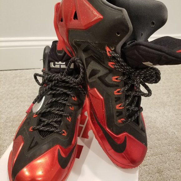 Nike LeBron XI Miami Heat - Size 11 main image 9